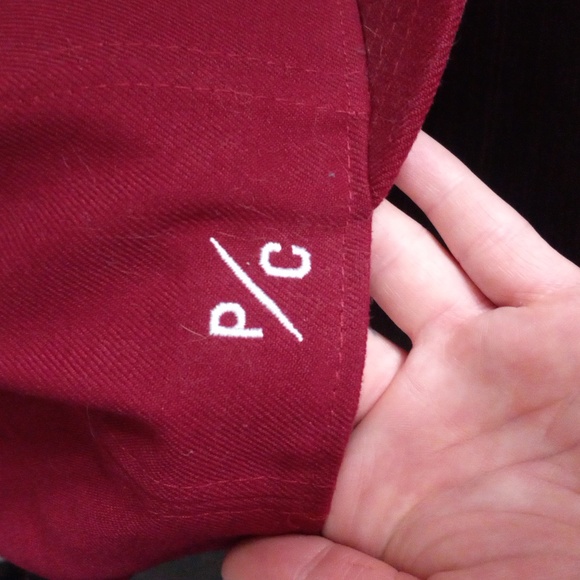 Canadian Built New Era Hat - Picture 4 of 6